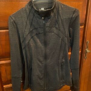 lululemon athletica Define full zip jacket size 4; black